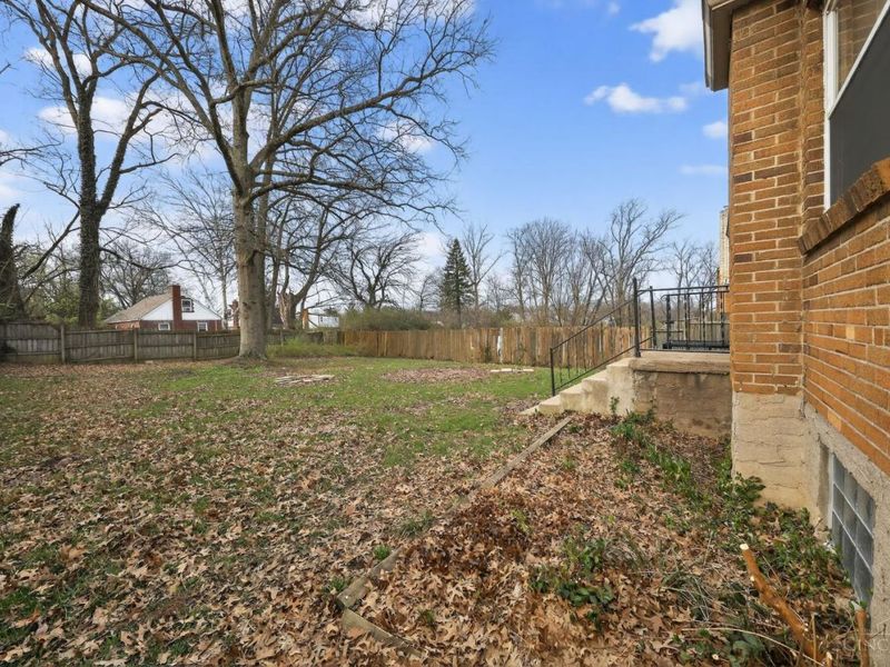 1947 W North Bend Road, Cincinnati, OH 45224 Photo 29
