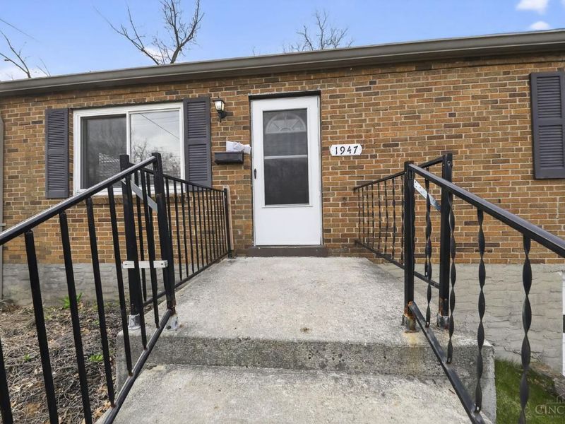 1947 W North Bend Road, Cincinnati, OH 45224 Photo 4