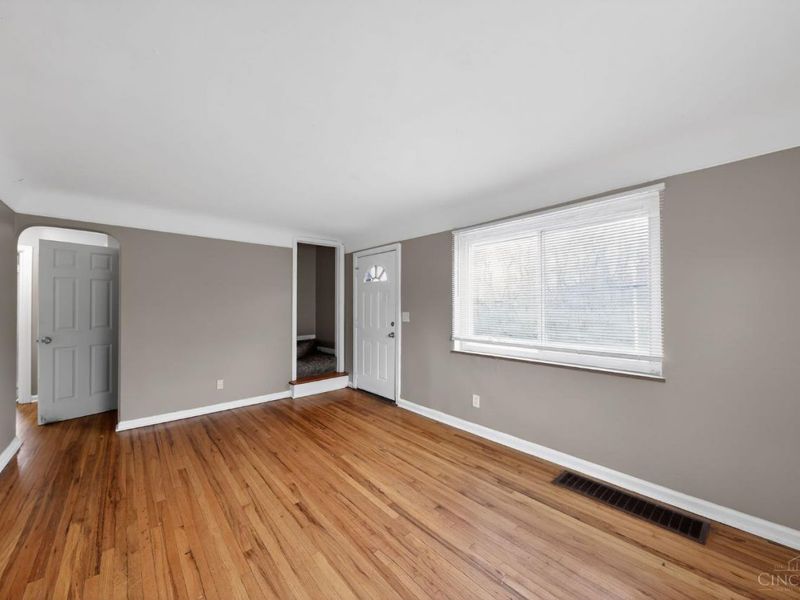 1947 W North Bend Road, Cincinnati, OH 45224 Photo 7