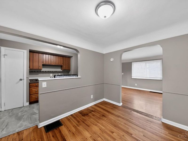 1947 W North Bend Road, Cincinnati, OH 45224 Photo 9