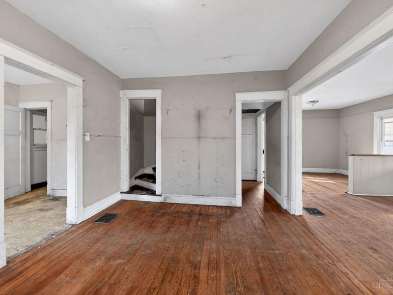 493 Pedretti Avenue, Delhi Twp, OH 45238 Photo 6