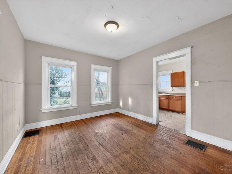 493 Pedretti Avenue, Delhi Twp, OH 45238 Photo 7