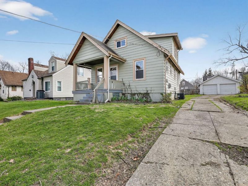 1919 Sundale Avenue, North College Hill, OH 45239 Photo 2