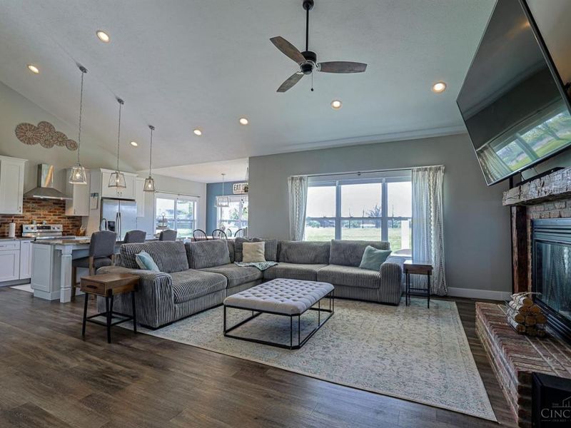 64 Schell Road, Chester Twp, OH 45177 Photo 7