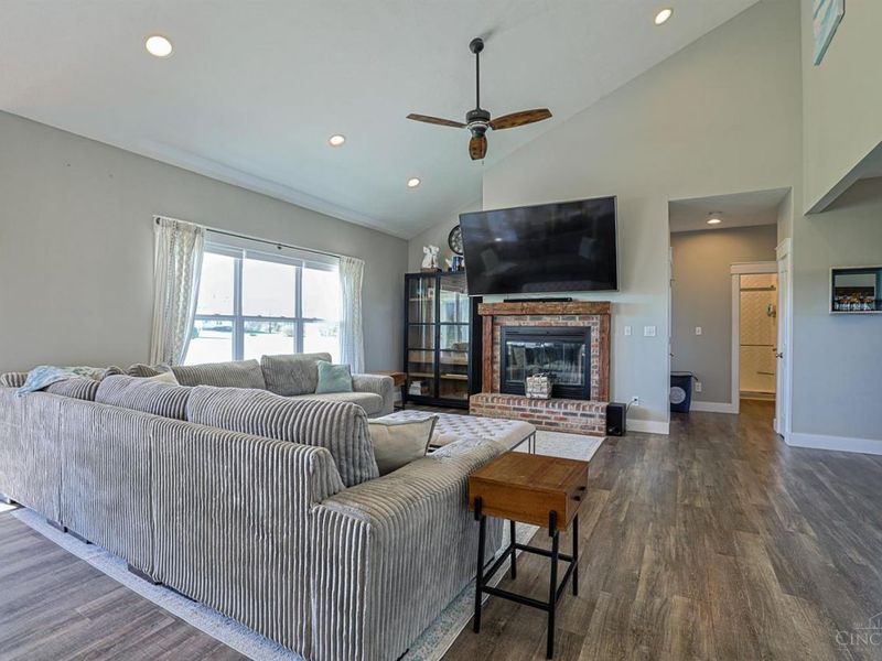 64 Schell Road, Chester Twp, OH 45177 Photo 8