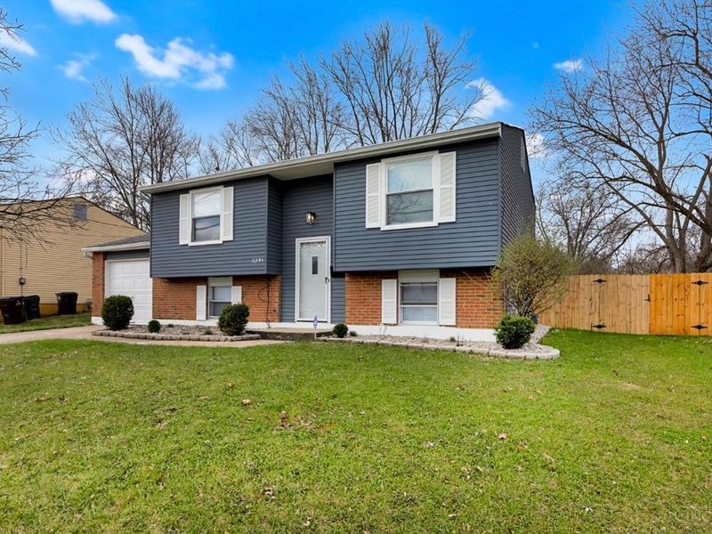 11391 Lincolnshire Drive, Forest Park, OH 45240 Photo 1