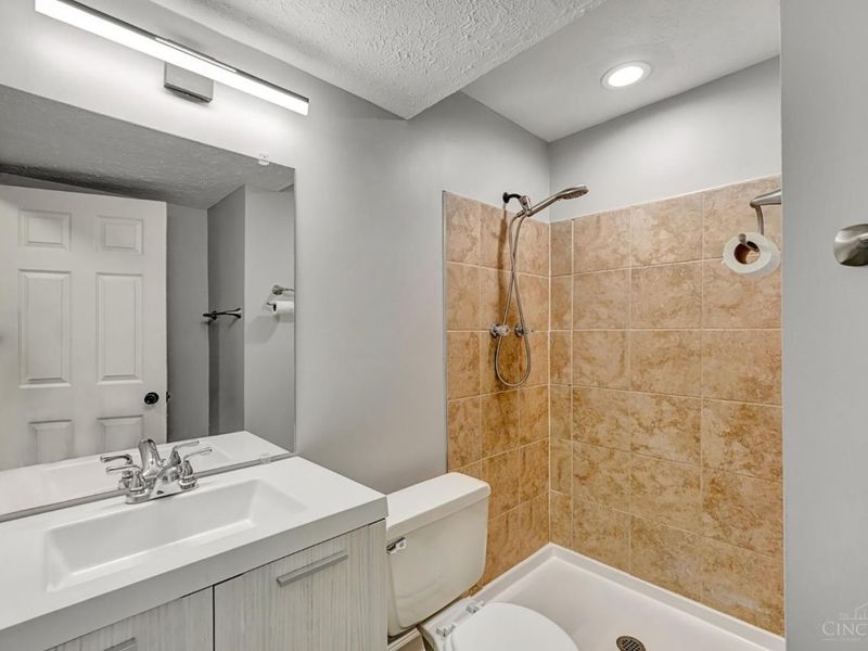 11391 Lincolnshire Drive, Forest Park, OH 45240 Photo 11