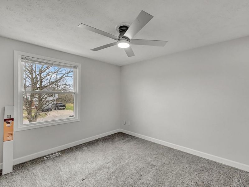 11391 Lincolnshire Drive, Forest Park, OH 45240 Photo 14