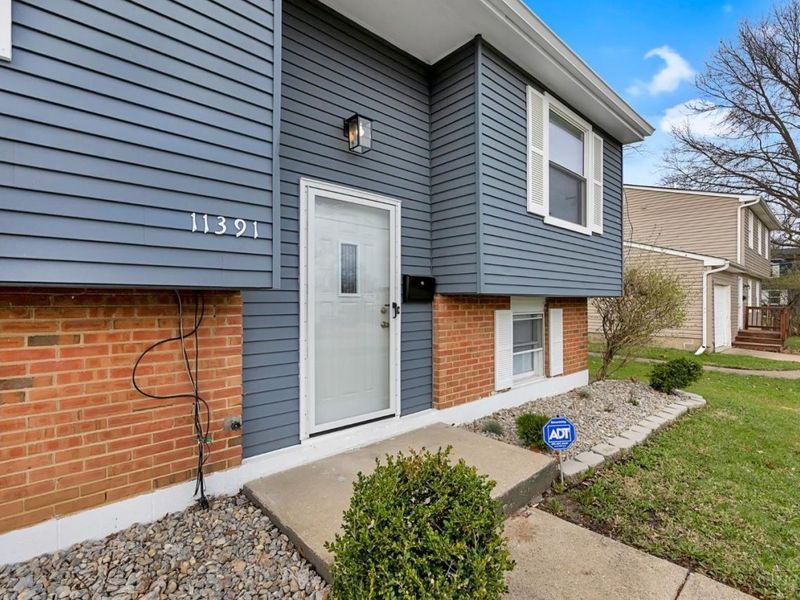 11391 Lincolnshire Drive, Forest Park, OH 45240 Photo 3