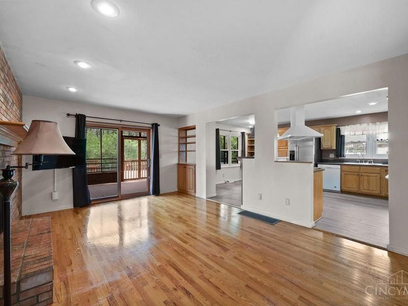 805 Weymouth Court, Cincinnati, OH 45240 Photo 24