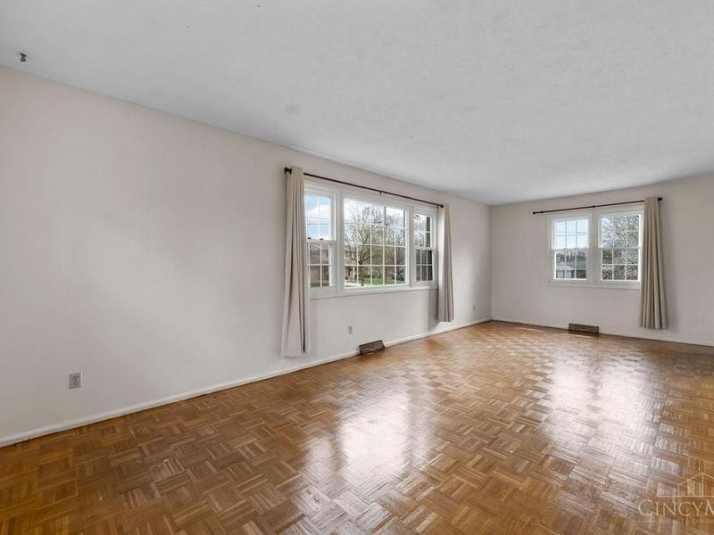 805 Weymouth Court, Cincinnati, OH 45240 Photo 26