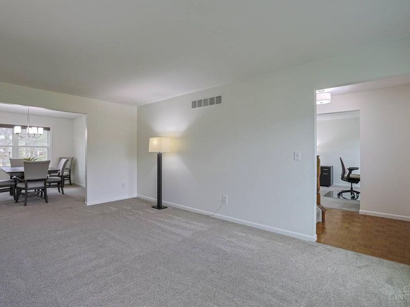 818 Genenbill Drive, Delhi Twp, OH 45238 Photo 4