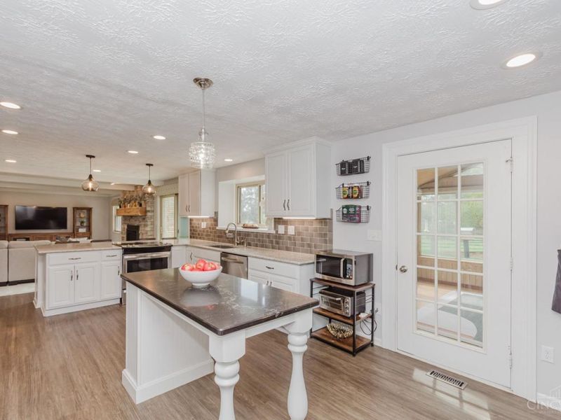 9043 Academy View Court, Washington Township, OH 45458 Photo 11