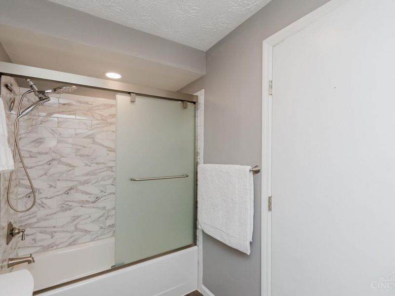 9043 Academy View Court, Washington Township, OH 45458 Photo 27