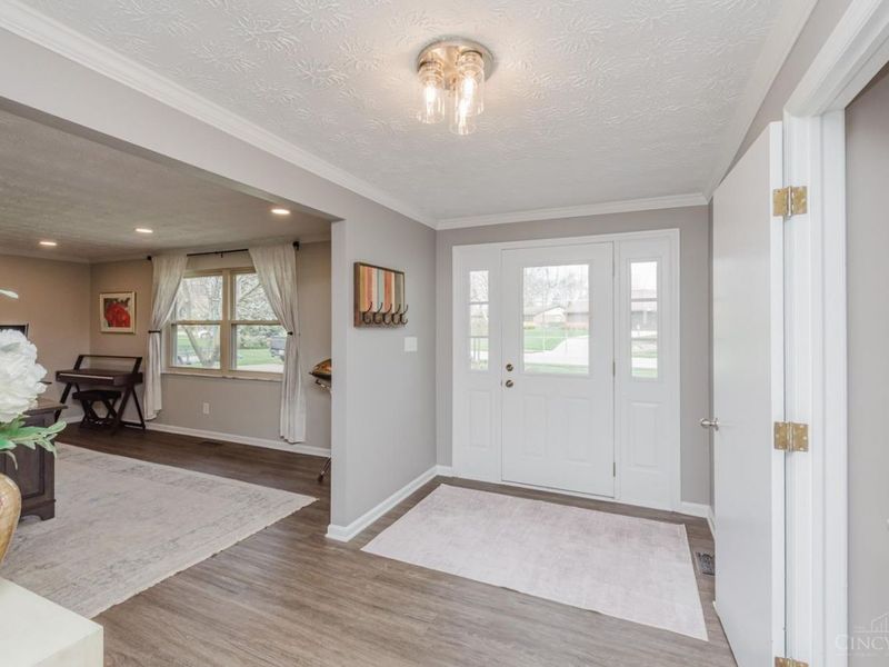 9043 Academy View Court, Washington Township, OH 45458 Photo 4