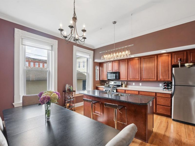 1931 Bigelow, Cincinnati, OH 45219 Photo 10