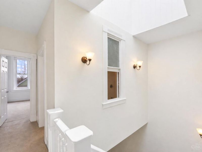 1931 Bigelow, Cincinnati, OH 45219 Photo 35