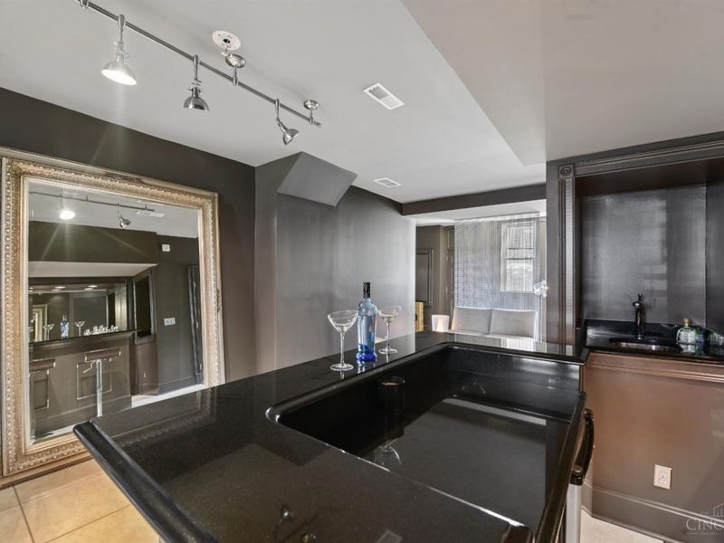 1931 Bigelow, Cincinnati, OH 45219 Photo 43