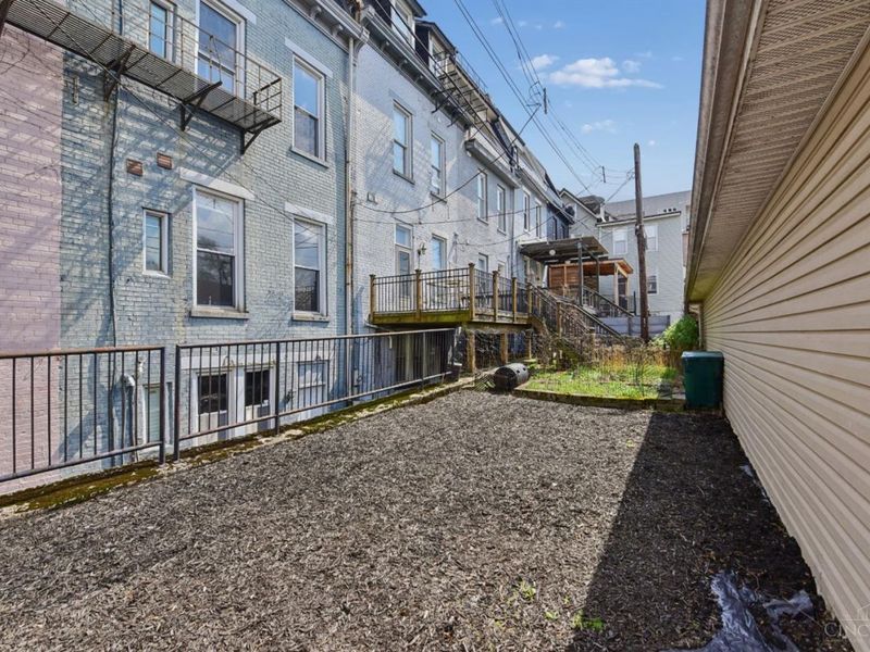 1931 Bigelow, Cincinnati, OH 45219 Photo 49