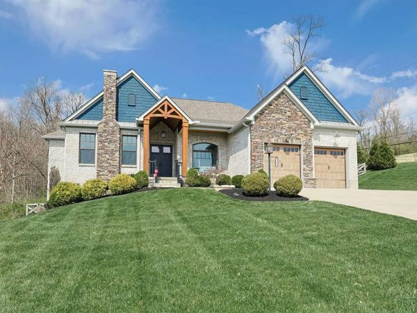 3380 Mohler Woods Lane, Cincinnati, OH 45241