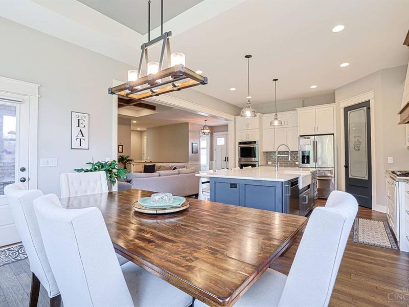 3380 Mohler Woods Lane, Evendale, OH 45241 Photo 12