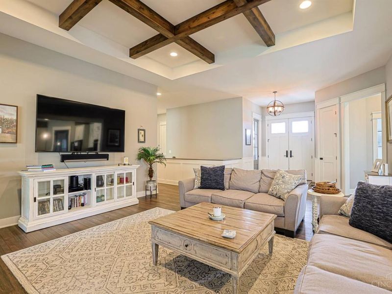 3380 Mohler Woods Lane, Evendale, OH 45241 Photo 8