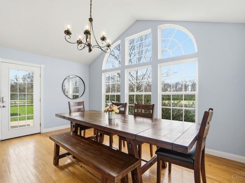 8145 Acorn Trail, Hamilton Twp, OH 45039 Photo 17