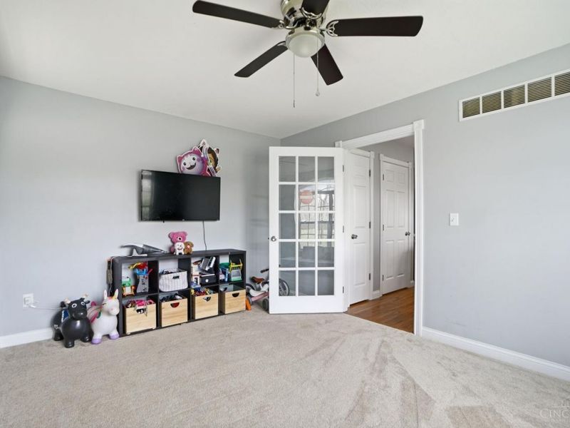 8145 Acorn Trail, Hamilton Twp, OH 45039 Photo 21