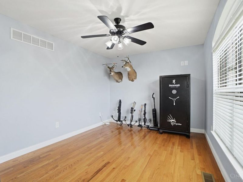 8145 Acorn Trail, Hamilton Twp, OH 45039 Photo 22