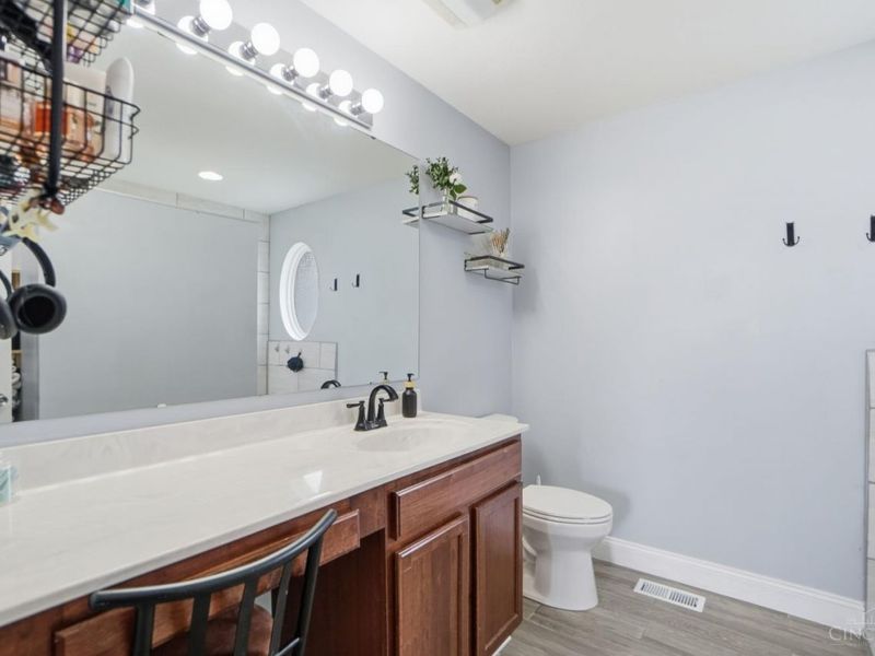 8145 Acorn Trail, Hamilton Twp, OH 45039 Photo 29