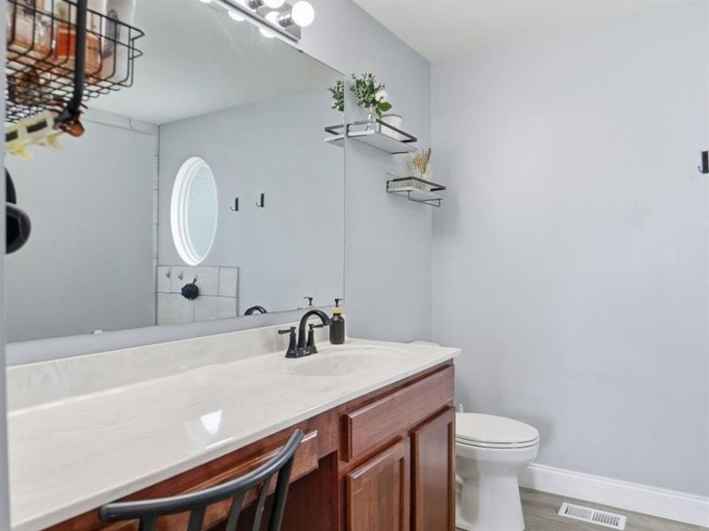 8145 Acorn Trail, Hamilton Twp, OH 45039 Photo 30