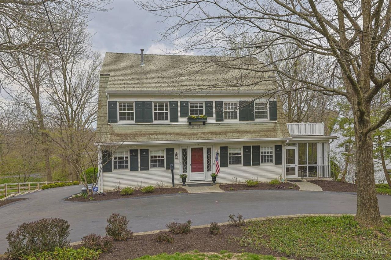 419 Reily Road, Wyoming, OH 45215 Main Photo