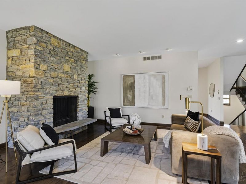 9550 Tall Trail, Indian Hill, OH 45242 Photo 12