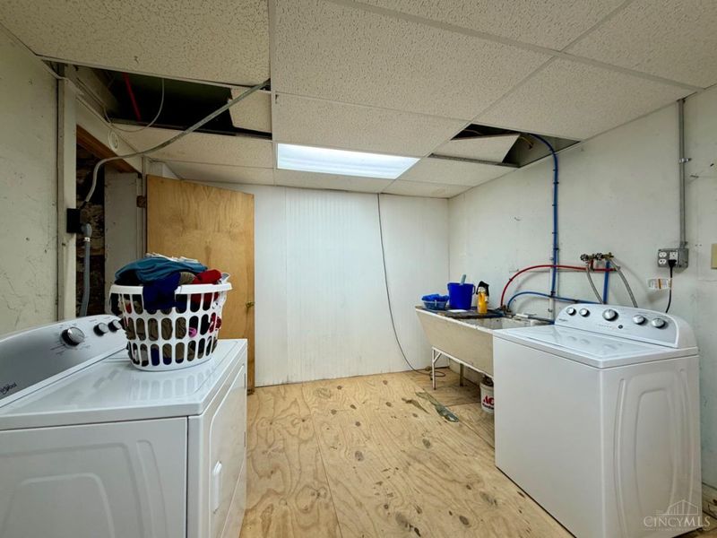 2355 W McMicken Avenue, Cincinnati, OH 45214 Photo 48