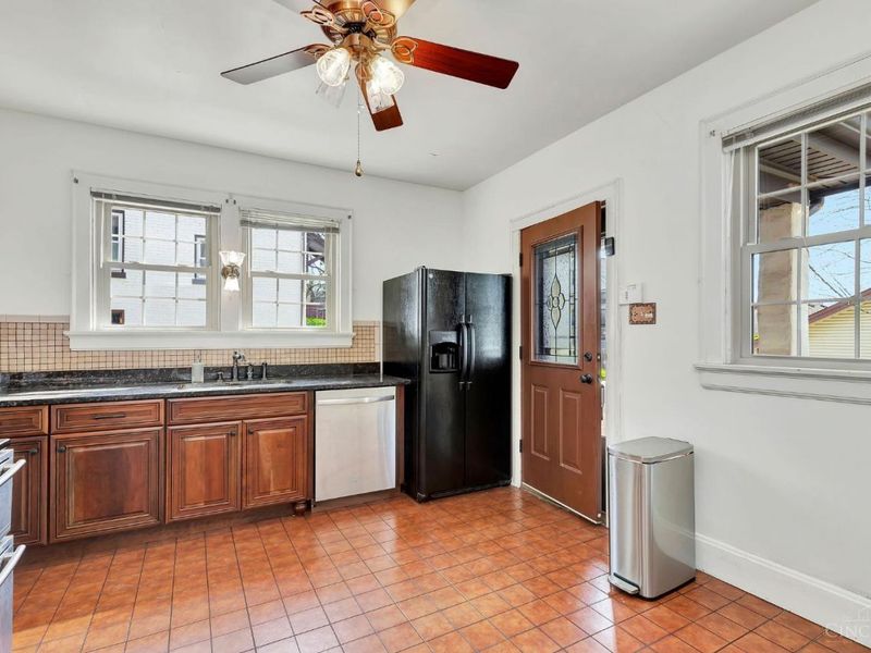 2317 Sherwood Lane, Norwood, OH 45212 Photo 13