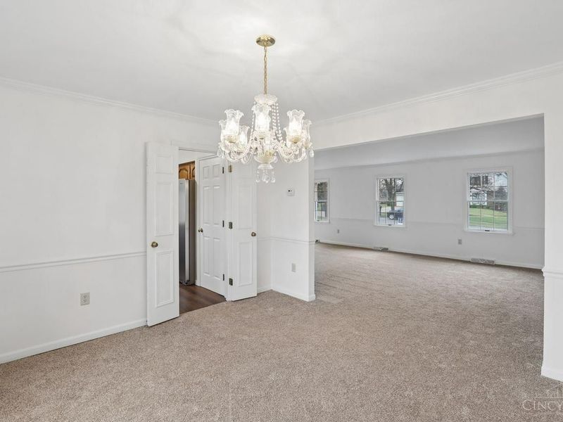 7284 Kirkridge Drive, Green Township, OH 45233 Photo 10