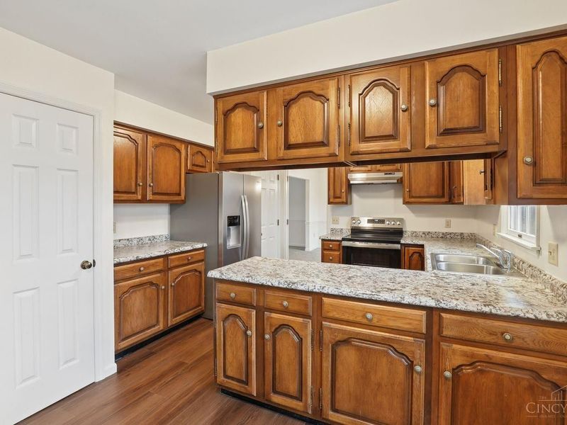 7284 Kirkridge Drive, Green Township, OH 45233 Photo 18