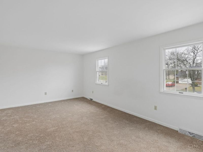 7284 Kirkridge Drive, Green Township, OH 45233 Photo 32