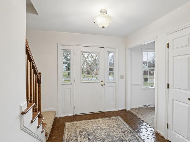 7284 Kirkridge Drive, Green Township, OH 45233 Photo 4