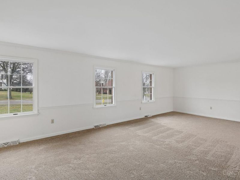 7284 Kirkridge Drive, Green Township, OH 45233 Photo 6