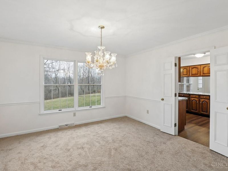 7284 Kirkridge Drive, Green Township, OH 45233 Photo 9