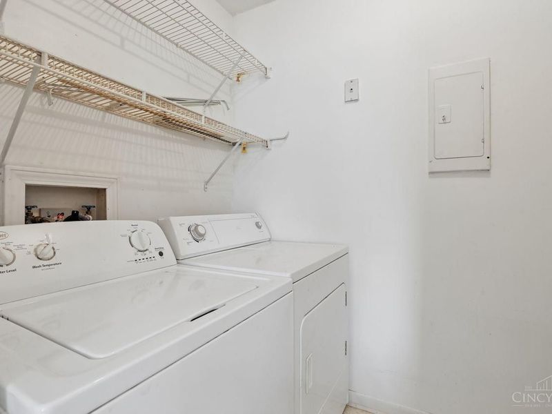 1044 E Crescentville Road, West Chester, OH 45246 Photo 15