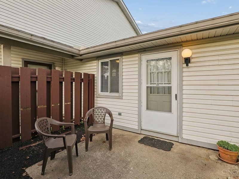 1044 E Crescentville Road, West Chester, OH 45246 Photo 17