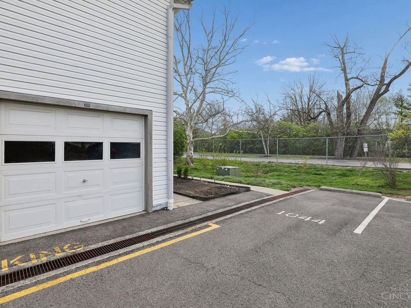 1044 E Crescentville Road, West Chester, OH 45246 Photo 22