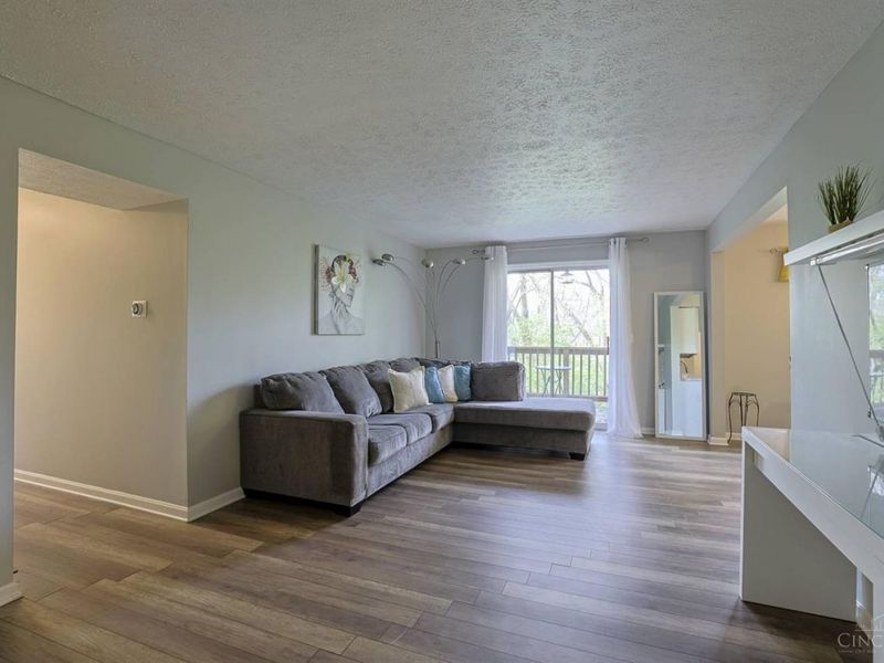 1560 Gelhot Drive, Unit 98, Fairfield, OH 45014 Photo 4