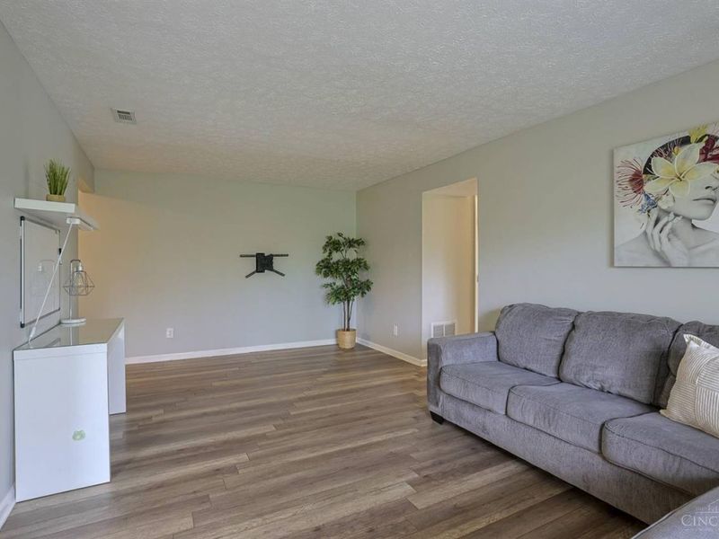 1560 Gelhot Drive, Unit 98, Fairfield, OH 45014 Photo 6