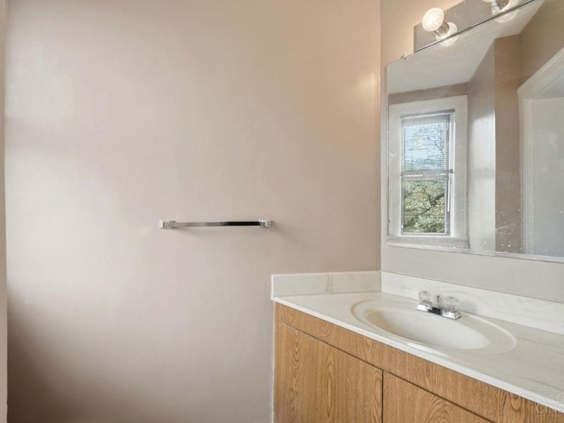 , Unit 2, Cincinnati, OH 45229 Photo 23