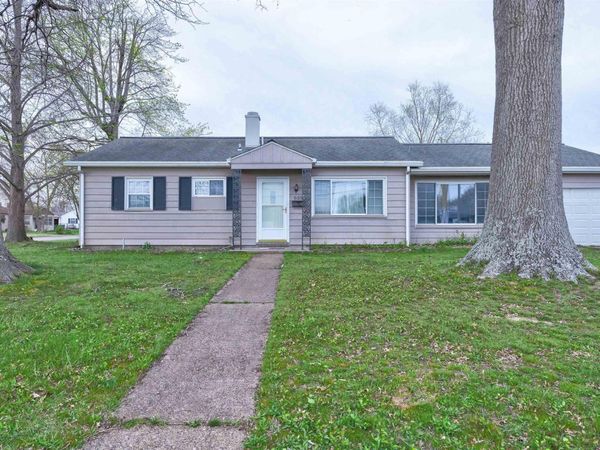 525 W Mill Road, Evansville, IN 47710