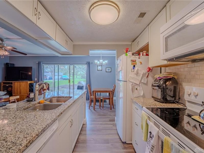 1024 Hidden Landing Trail, Unit A, Dayton, OH 45449 Photo 8