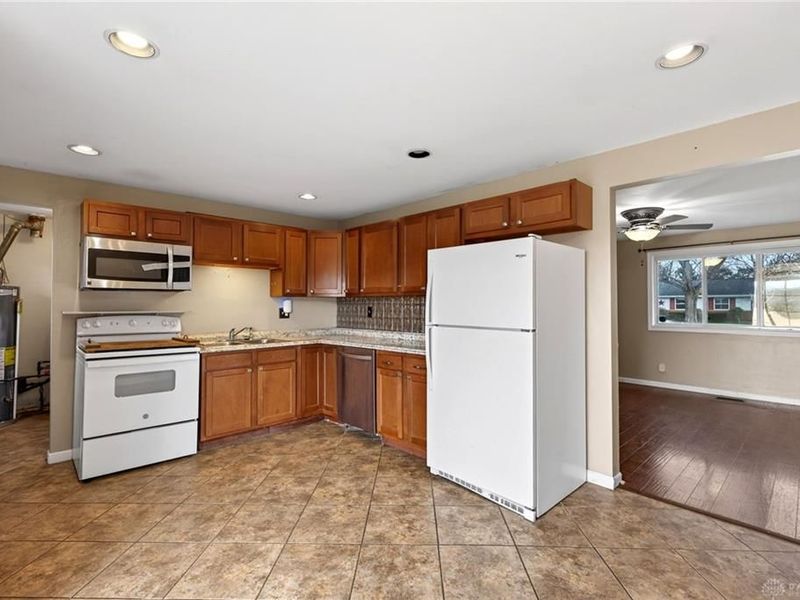 8243 Philadelphia Drive, Fairborn, OH 45324 Photo 13